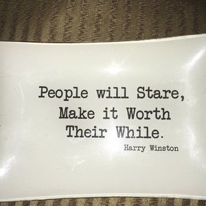 Decorative plates with quotes